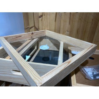 Couvre cadre dadant 10 VISIO plexi 3mm encadré ( trou nourrissement centrale) 500*430*50mm